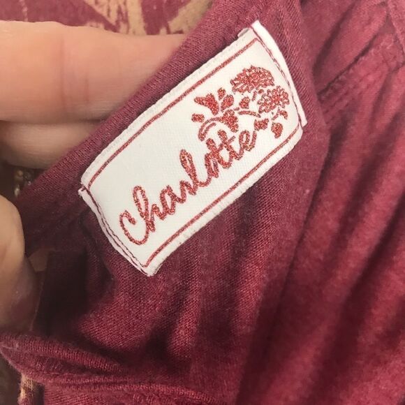 URBAN OUTFITTERS Charlotte open back tee. - Picture 6 of 7